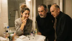 Povestire scurtă: Două secunde de liniște în baie și apoi a venit întrebarea